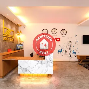 2* Otel Oyo 89355 Big Big