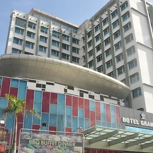 4* Otel Granada